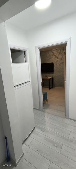 Apartament cu 2 camere semidecomandat în Florilor