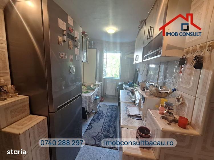 Apartament cu 3 camere decomandat în Banca Națională