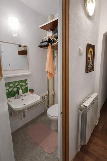 Apartament cu 3 camere decomandat, mobilat în Frumoasa