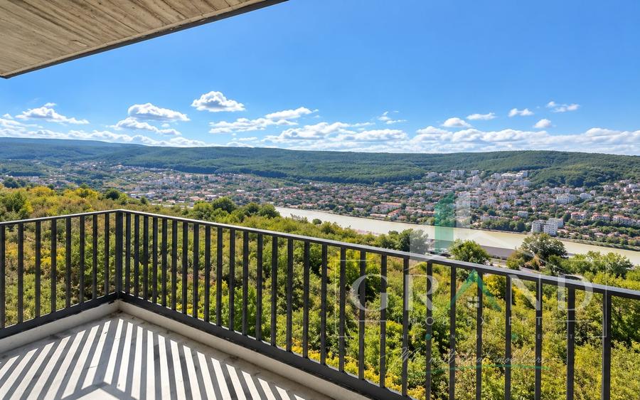 Apartament cu 3 camere semidecomandat în Zorilor
