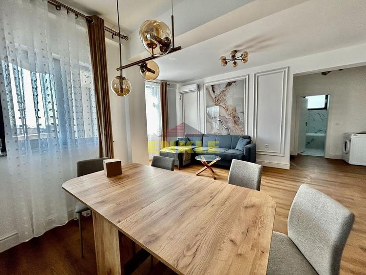 Apartament cu 2 camere decomandat în Central