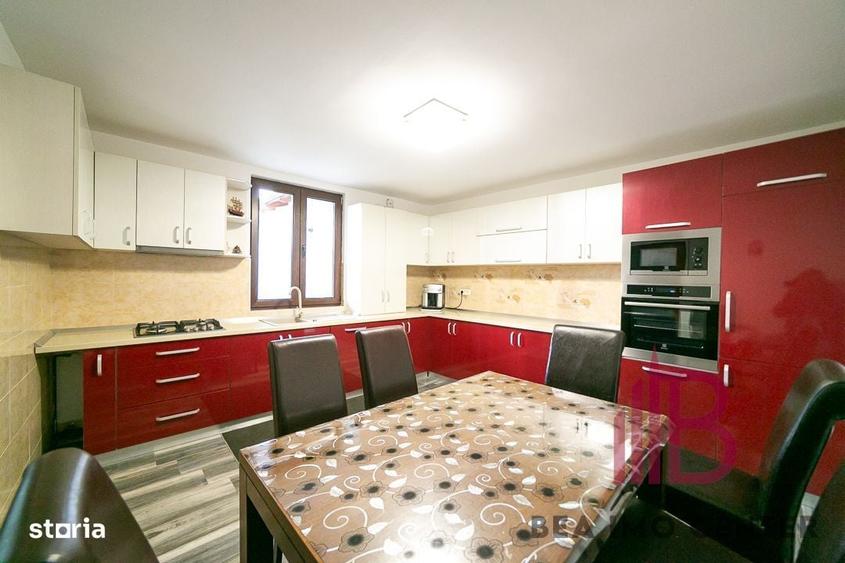 Casă cu 4 camere cu Teren 1128 Mp în Zimandu Nou