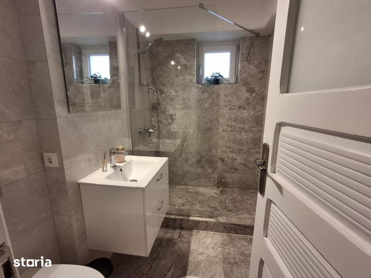 Apartament cu 3 camere decomandat, mobilat în Calea București