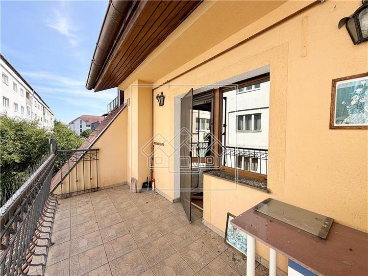 Apartament cu 2 camere decomandat, mobilat în Hipodrom 2