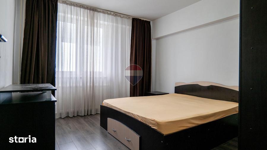 Apartament cu 3 camere în Tei