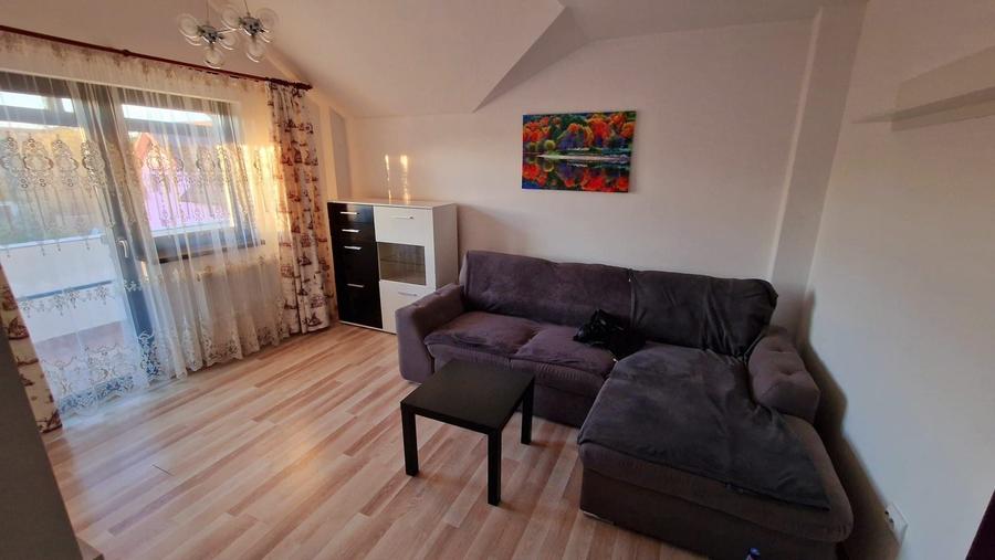 Apartament cu 2 camere decomandat în Strugurilor