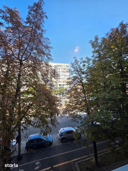 Apartament cu 3 camere decomandat în Iancului