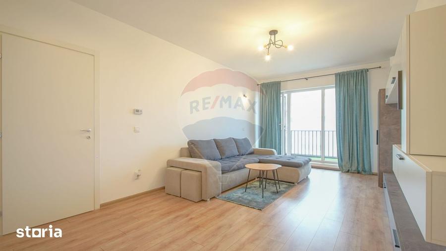Apartament cu 2 camere decomandat, mobilat în Tractorul