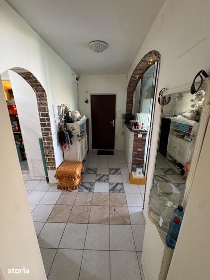 Apartament cu 3 camere decomandat în Nerva Traian
