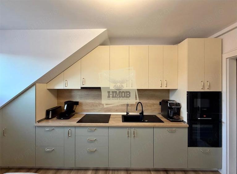 Apartament cu 4 camere decomandat în Central
