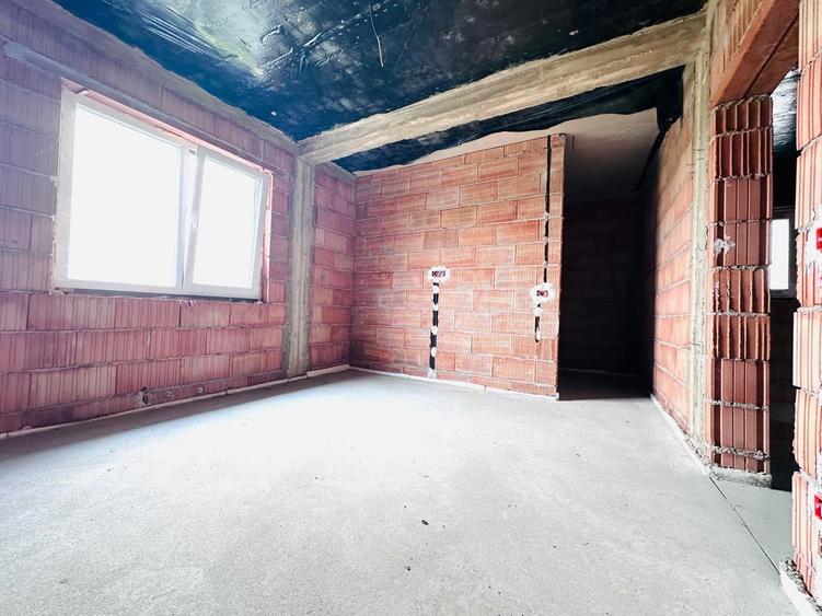 Duplex cu 4 camere cu Teren 315 Mp în Moșnița Nouă
