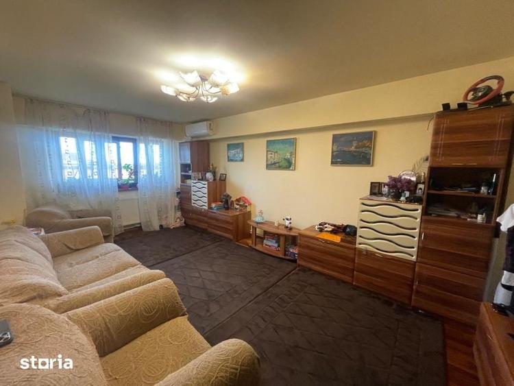 Apartament cu 4 camere decomandat în Central