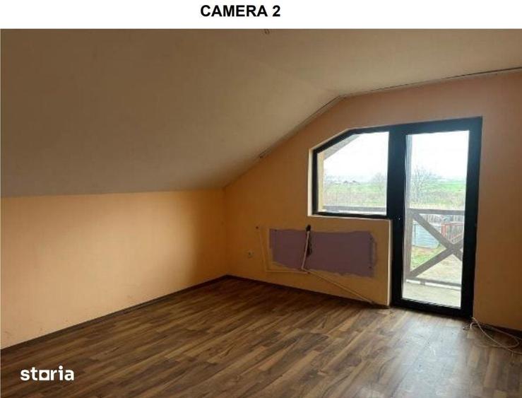 Casă cu 4 camere cu Teren 400 Mp în Letea Veche