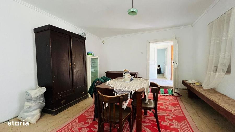Casă cu 2 camere în Central