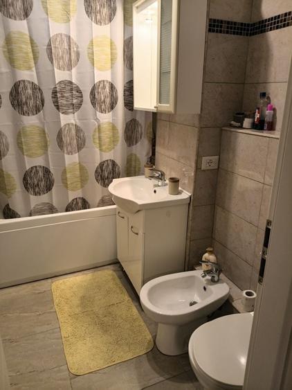 Apartament cu 2 camere decomandat în Milcov