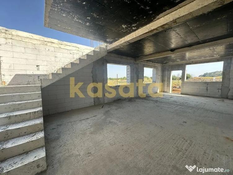Casă cu 4 camere cu Teren 420 Mp în Țegheș