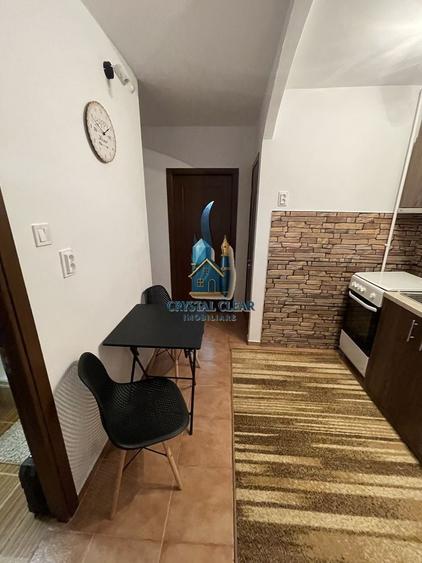 Garsonieră decomandată în Tudor
