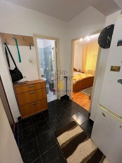 Apartament cu 3 camere, mobilat în Sud