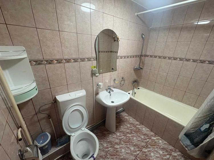 Garsonieră decomandată în Costin Georgian