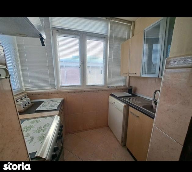 Apartament cu 2 camere decomandat în Calea București