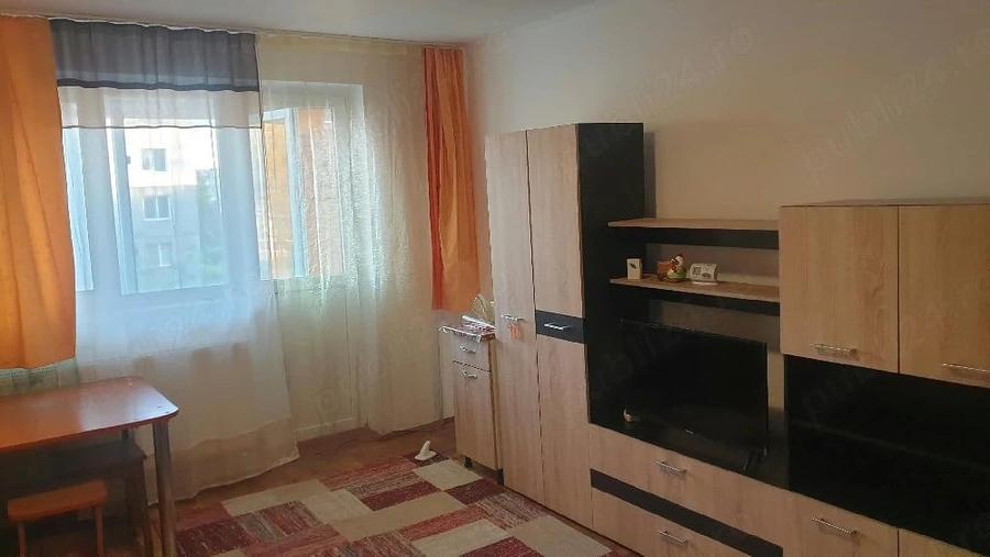 Garsonieră decomandată în Craiovei