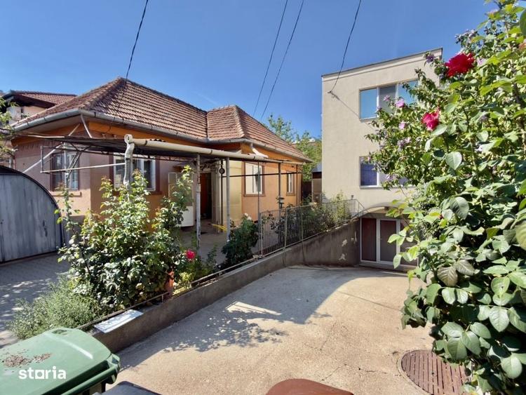 Casă cu 4 camere în Între Lacuri