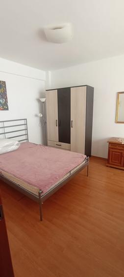 Apartament cu 2 camere semidecomandat în Universitate