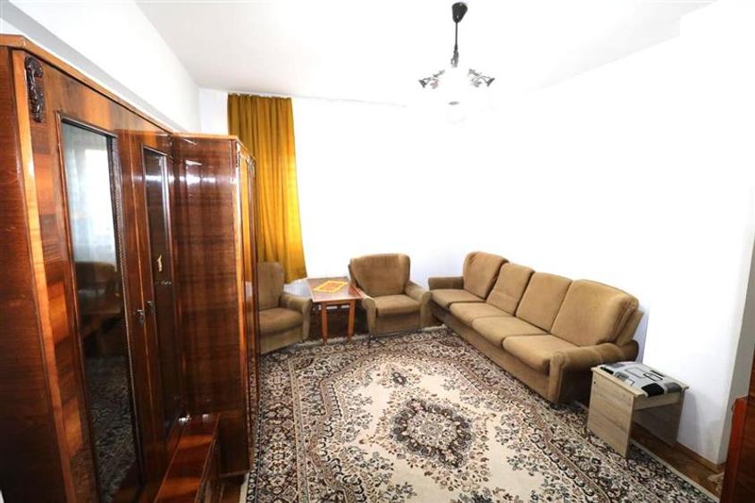 Apartament cu 2 camere semidecomandat în Șagului