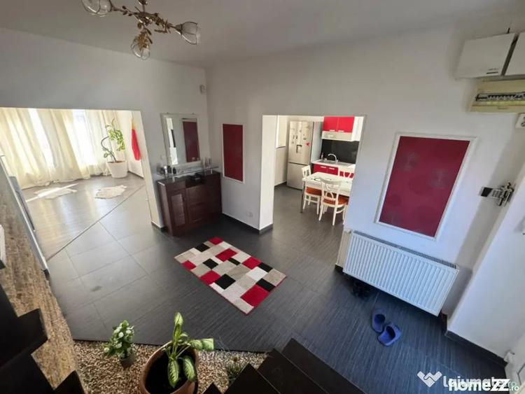 Casă cu 7 camere cu Teren 960 Mp în Central