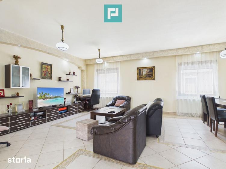 Casa ultracentrala cu 6 camere pentru investi?ii - 11