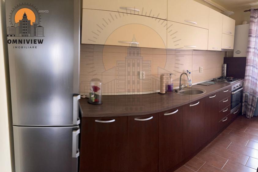 Apartament cu 3 camere circular, mobilat în Calea București