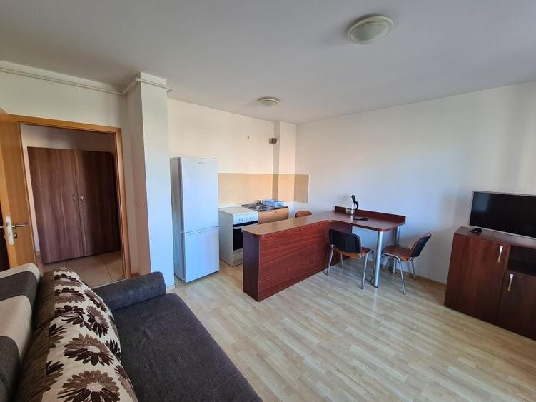 Apartament cu 2 camere decomandat în Avantgarden