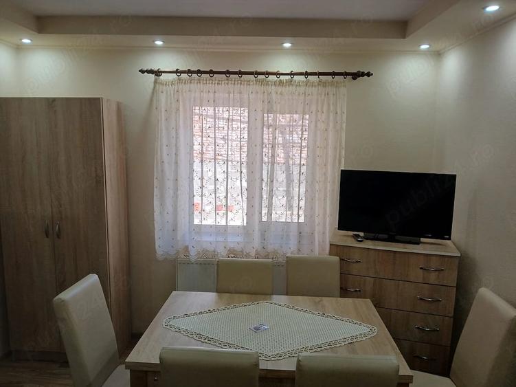 Casă cu 4 camere cu Teren 1408 Mp în Veneția de Jos