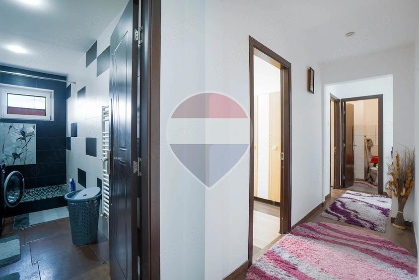 Apartament cu 3 camere decomandat, mobilat în Tractorul