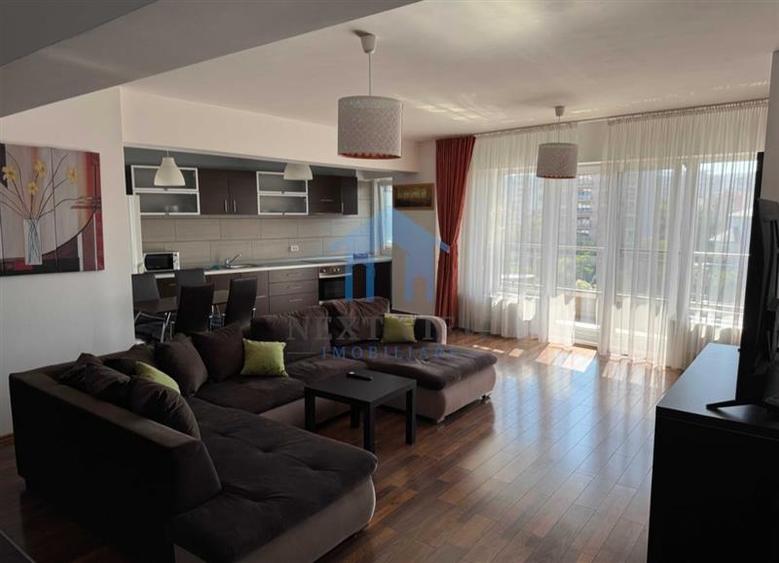 Apartament cu 2 camere decomandat în Plopilor
