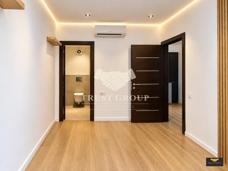 Apartament cu 4 camere decomandat, mobilat în P-ța Victoriei