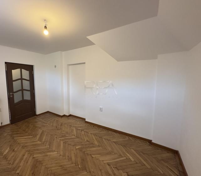 Apartament cu 3 camere decomandat în Capitale