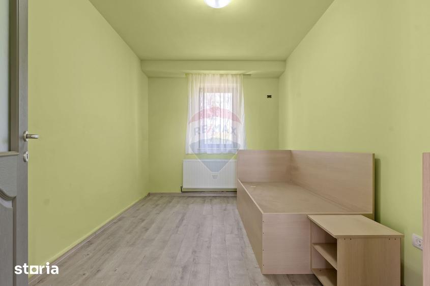 Casă cu 7 camere cu Teren 1363 Mp în Sânnicolau Mic