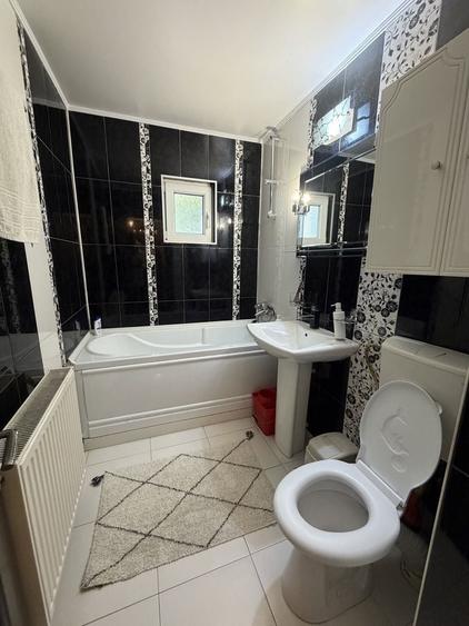 Apartament cu 3 camere decomandat, mobilat în Calarași 4