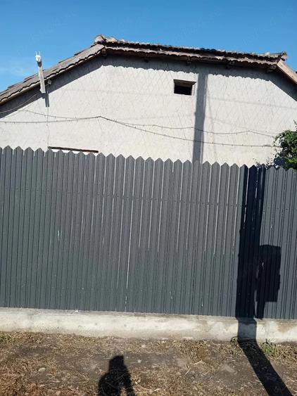 Casă cu Teren 2000 Mp în Mereni