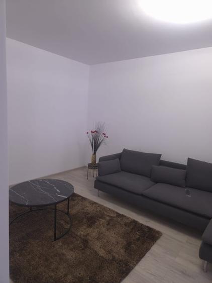 Apartament decomandat în Fundeni