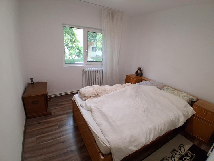 Apartament cu 3 camere decomandat în Păcurari