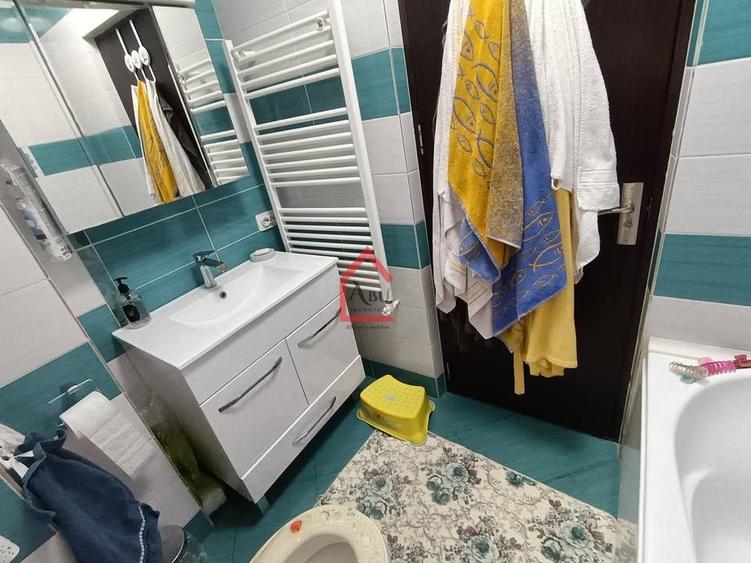Apartament cu 2 camere decomandat, mobilat în Cug