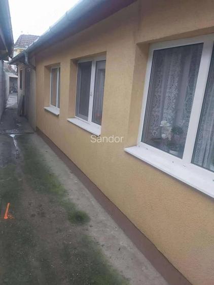 DIRECT DE LA PROPRIETAR Vand casa locuibila in zona Io?ia