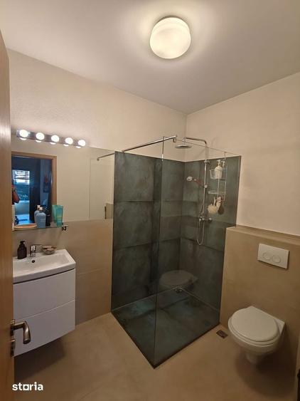 Apartament cu 3 camere în Mărăști