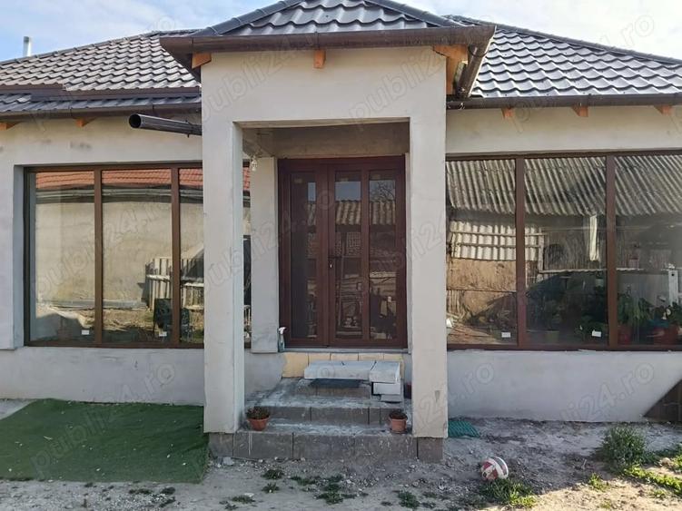 Casă cu 3 camere cu Teren 2800 Mp în Tarcea