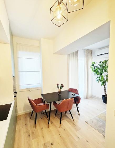 Apartament cu 2 camere decomandat, mobilat în Central
