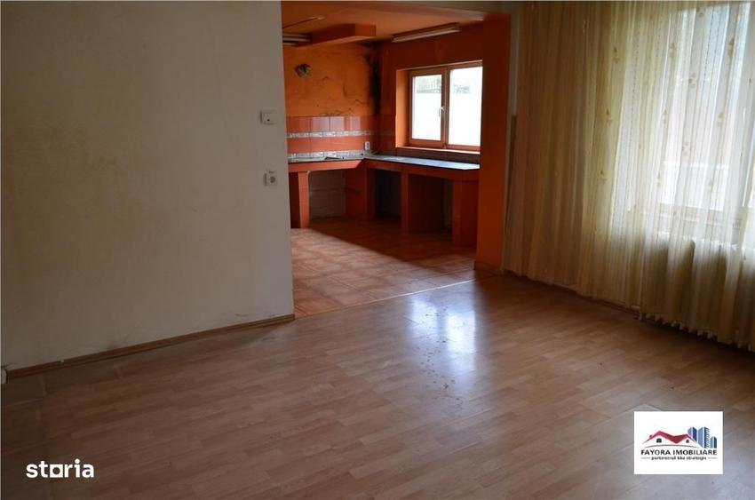 Casă cu 4 camere cu Teren 800 Mp în Central