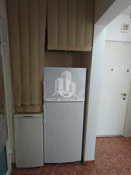 Apartament cu 2 camere decomandat, mobilat în Vest