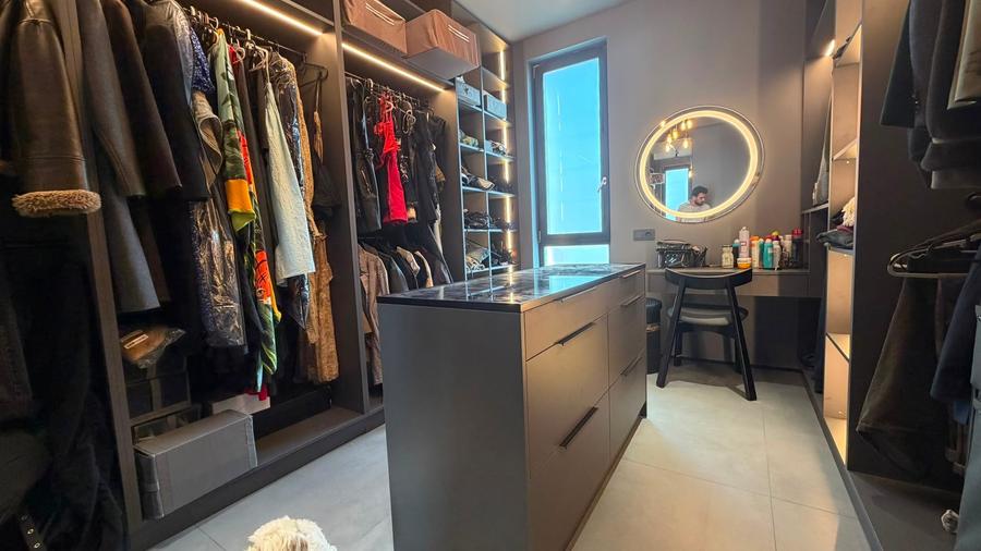 Casă individuală cu 4 camere cu Teren 450 Mp în Tunari